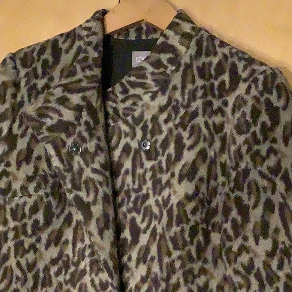 Chico’s furry leopard print jacket, size M (Chico’s size 1) - Picture 5 of 6